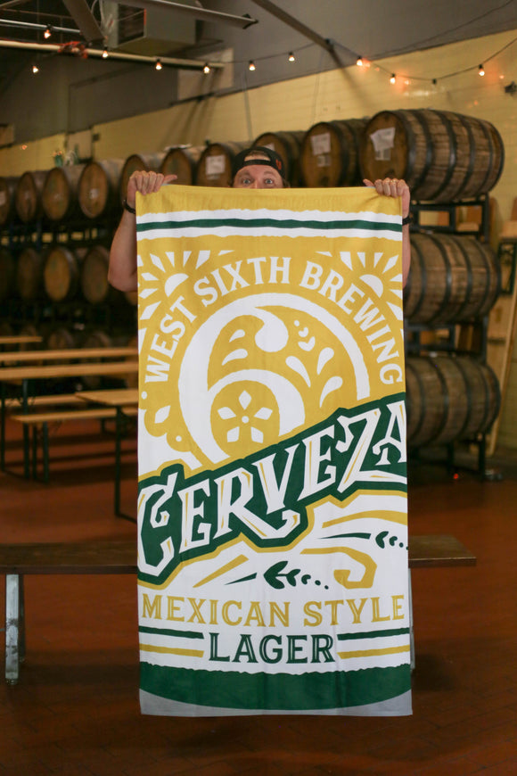 Cerveza Beach Towel